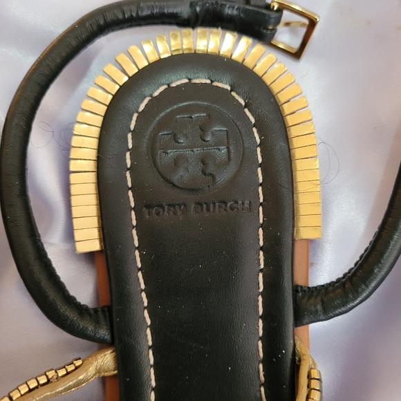 Shell Sandals - Picture 2 of 6